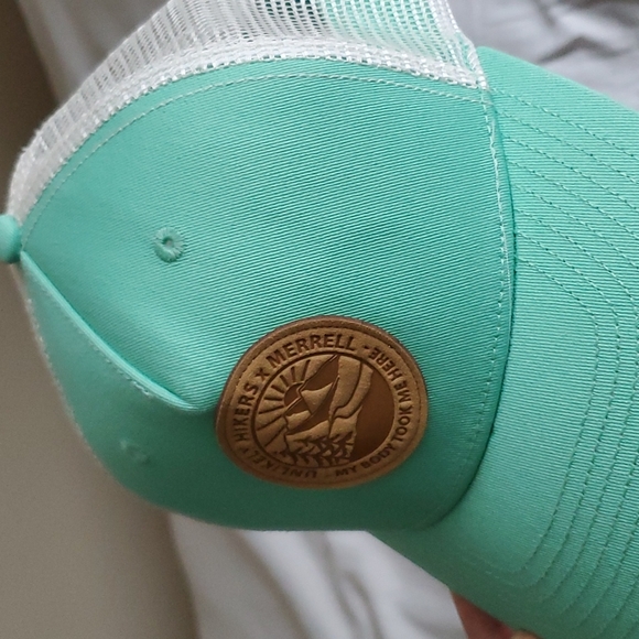 Merrell Green hiking Truckets Mesh Hat - Picture 8 of 10